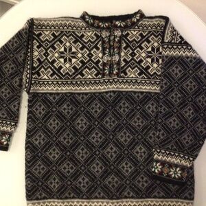 DALE of Norway HANDKNIT Sweater Men’s Size Medium Traditional Norweigan Pattern